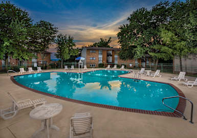 Sparkling Swimming Pool at Oaks in Oxon Hill in Oxon Hill MD 20745