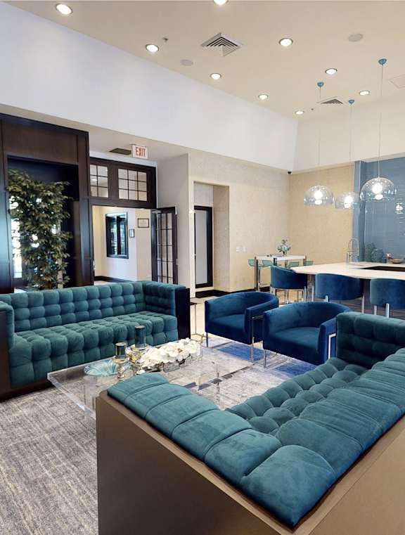 Boutique Apts Oak Brook