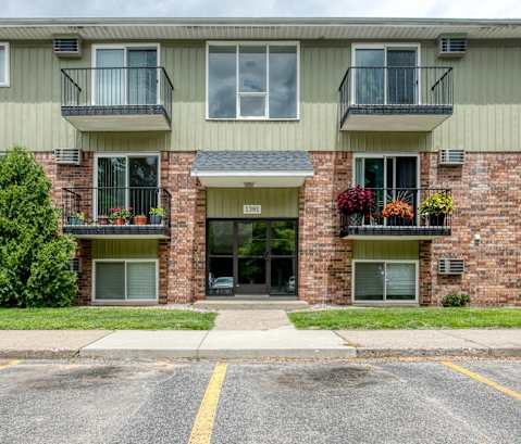 front of property, the landing at newport