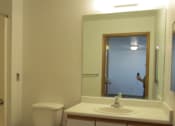Thumbnail 10 of 14 - Louise Garden Vacant Bathroom