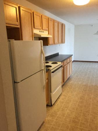 Fully Equipped Kitchen at Pelican Heights Apartments - Detroit Lakes, Detroit Lakes