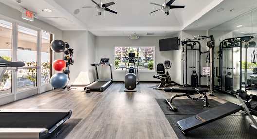Gym at Del Norte Place Apartment Homes
