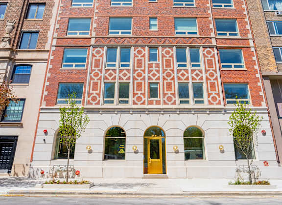 Building Exterior at The Nest at Lincoln Park West, Chicago, 60614