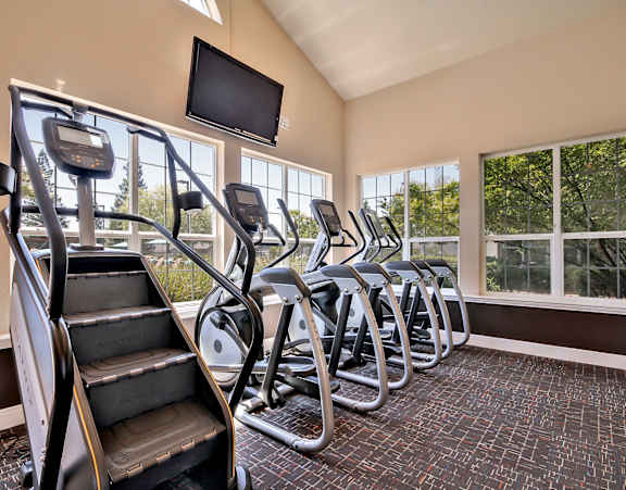 Fitness Center at Rosemeade Apartments, Roseville, CA 95661