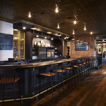 Bar at Deerfield Crossing Apartments, Lebanon, Ohio, 45036