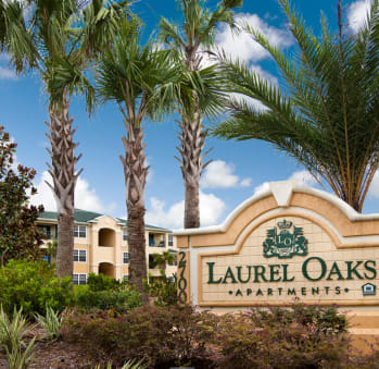 Laurel Oaks Affordable Apartments in Leesburg FL