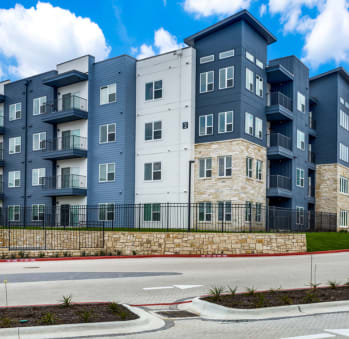 Ideal South Congress Location at The Prescott Luxury Apartments in Austin, TX