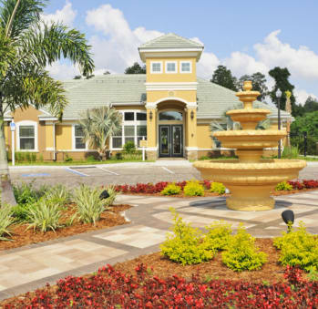 Leasing Office Exterior at Hunt Club Apartments in Tampa FL