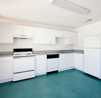 Kitchen at Mira Verde Affordable Apartments in LaBelle FL