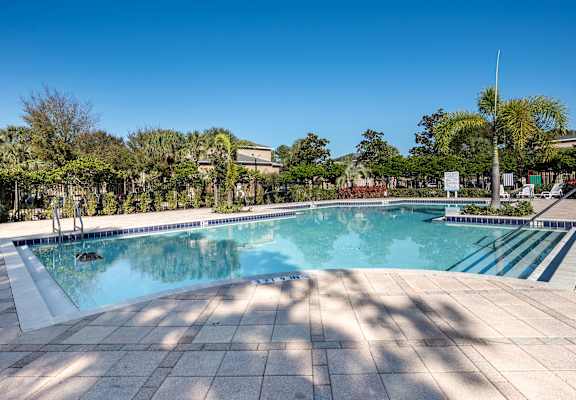 Pool at Meridian Pointe Affordable Apartments in Tampa FL