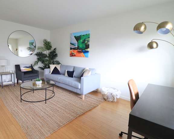 Photo Gallery Image
