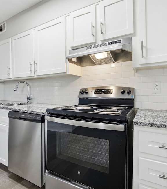 Spacious Master Suite at Ridgewood Apartments in Lawrenceville, Georgia, 30045