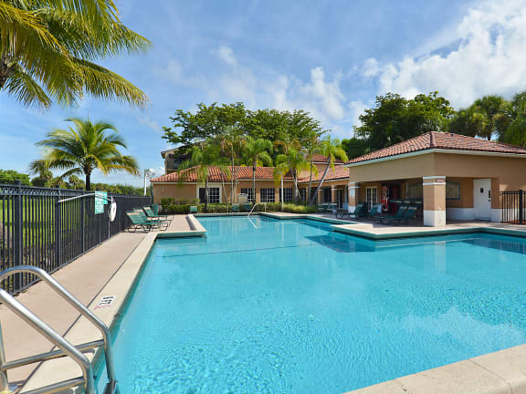 the swimming pool at the resort at longboat key club