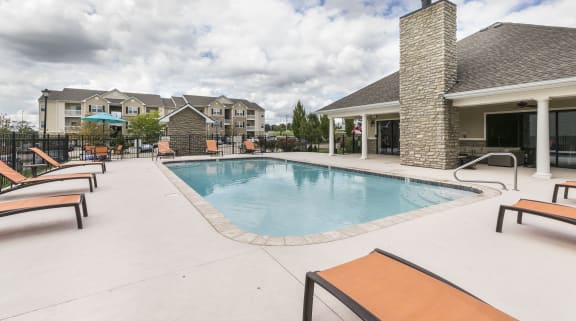 the preserve at ballantyne commons resort style swimming pool with lounge chairs