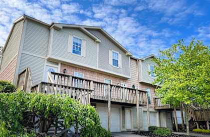 the building where the apartment is located  at Woodhills Apartments, Ohio, 45449