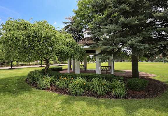 Gazebo at Parkview Ridge Apartments and Townhomes, Michigan