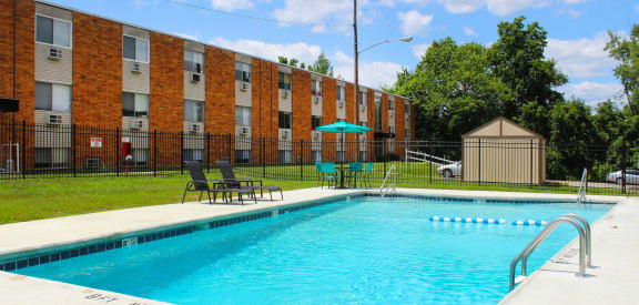 Sparkling Pool at Barkley Ridge Apartments, Southgate, KY, 41071