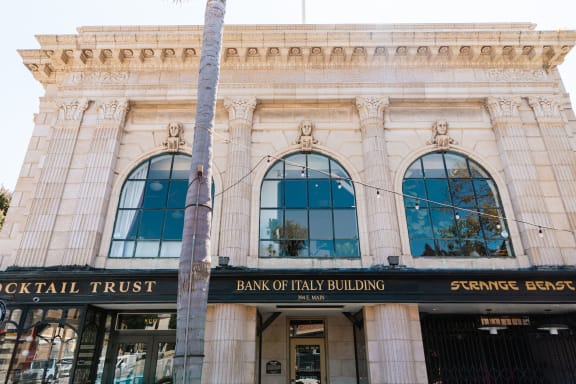 the facade of the bank of italy building