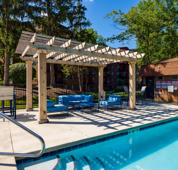 The Bennington Apartments For Rent in Bensenville, IL