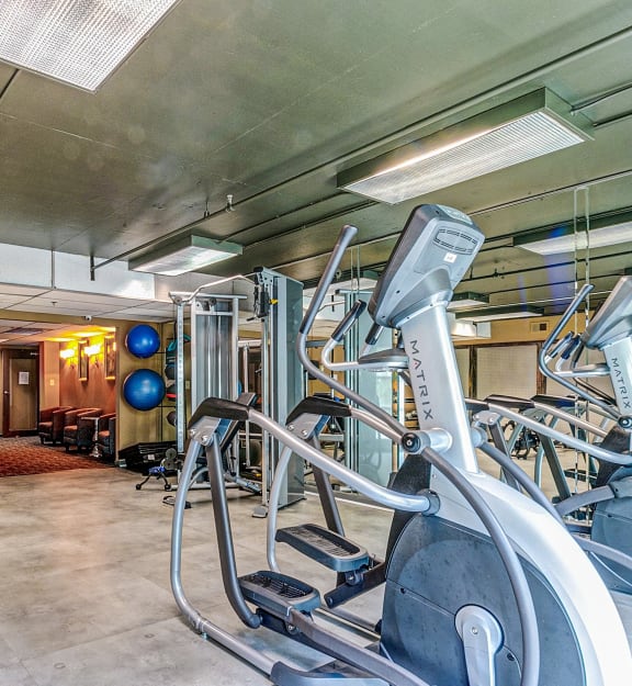 the apartments at masse corner 205 fitness room