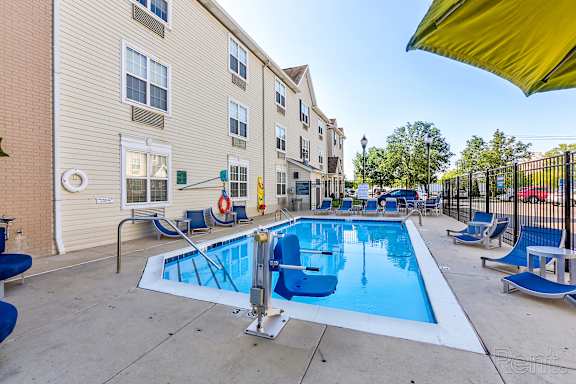 Luxury Swimming Pool at AVIA North Shore Apartments, Jeffersonville