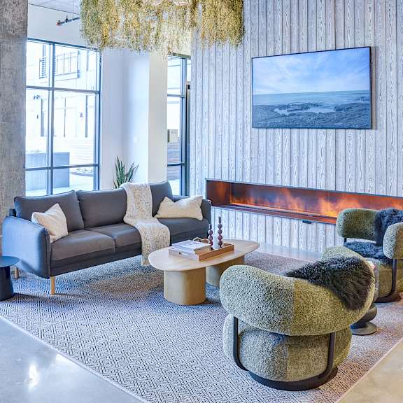 living room at Anthem at Square 10 in New Haven, CT 06511