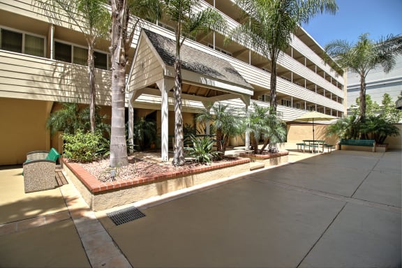 Courtyard Area at The Courtyard Apartments in Redwood City, CA