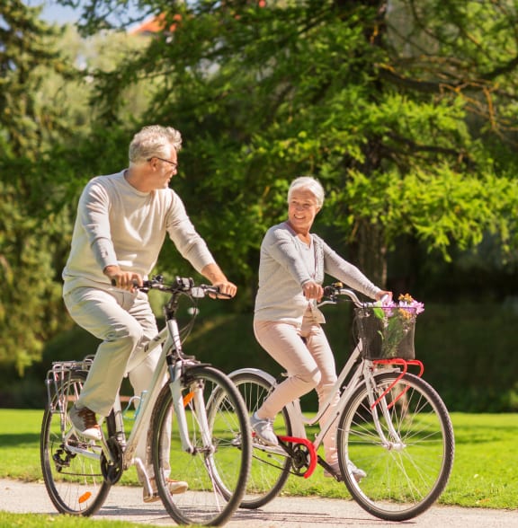 Anoka, MN Dellwood Estates |Friends Riding Bike