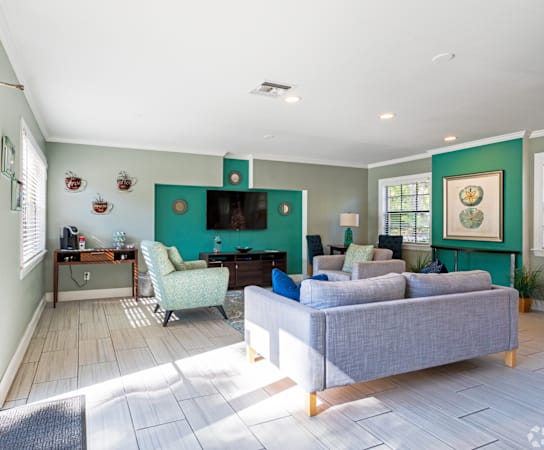 Clubhouse at Fernwood Grove Apartments, Tampa