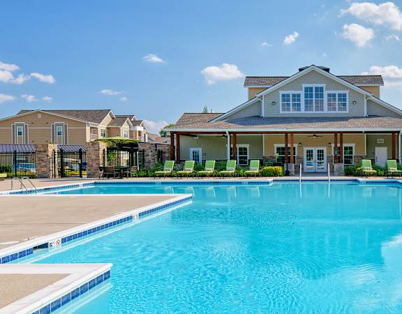 Glenbrook Apartments - Resort-style pool with lounge deck