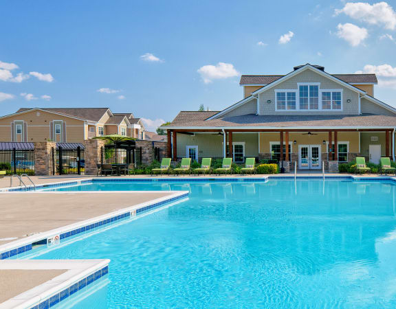 Glenbrook Apartments - Resort-style pool with lounge deck