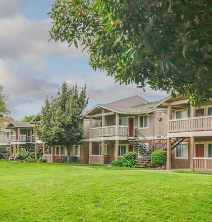 Row of Apartments at Aspen Park