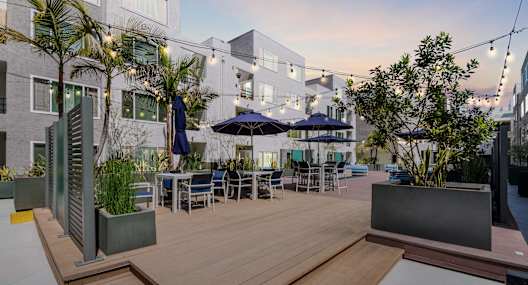 Patio at Pine at 6th