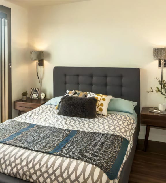 Ballard Lofts Apartment Amenities Expansive Floor to Ceiling Windows
