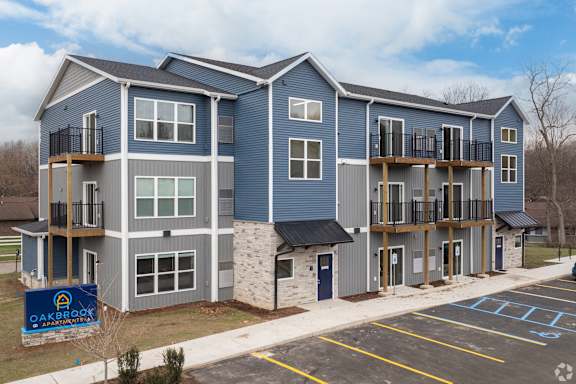A large apartment complex named Oakbrook is shown in the image.