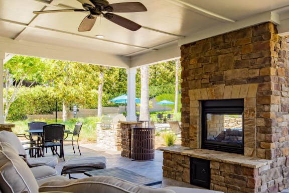 Outdoor Fireplace at Stone Ridge Apartment Homes, Mobile, AL