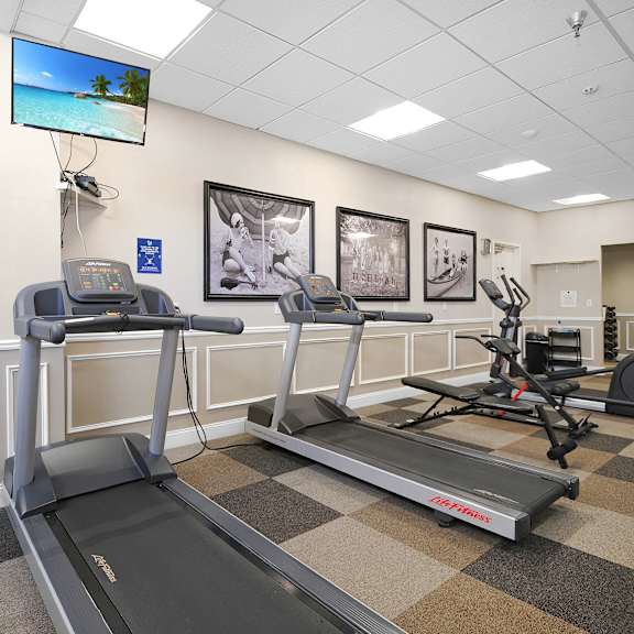 24-hour fitness center at Bancroft Luxury Apartments in Saginaw, MI
