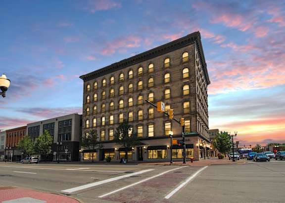 Bancroft Luxury Apartments building in downtown Saginaw, MI