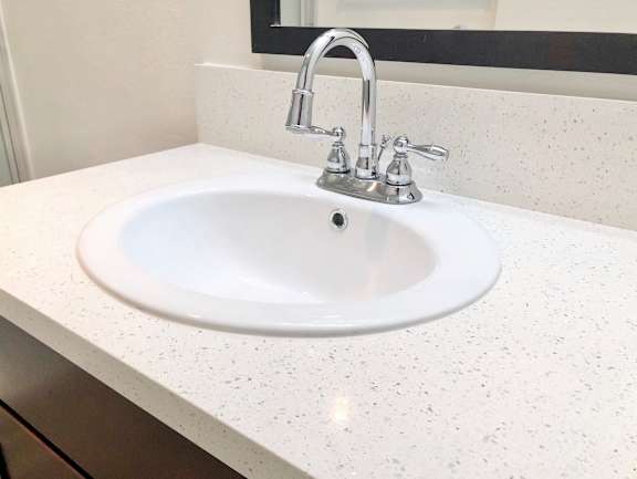 1bd/1ba 1853 Whitley Ave Apt 115