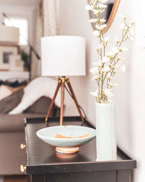 how to decorate a side table in a living room