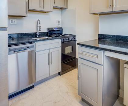 2112 New Hampshire Ave Apts Studio-22 Kitchen 1