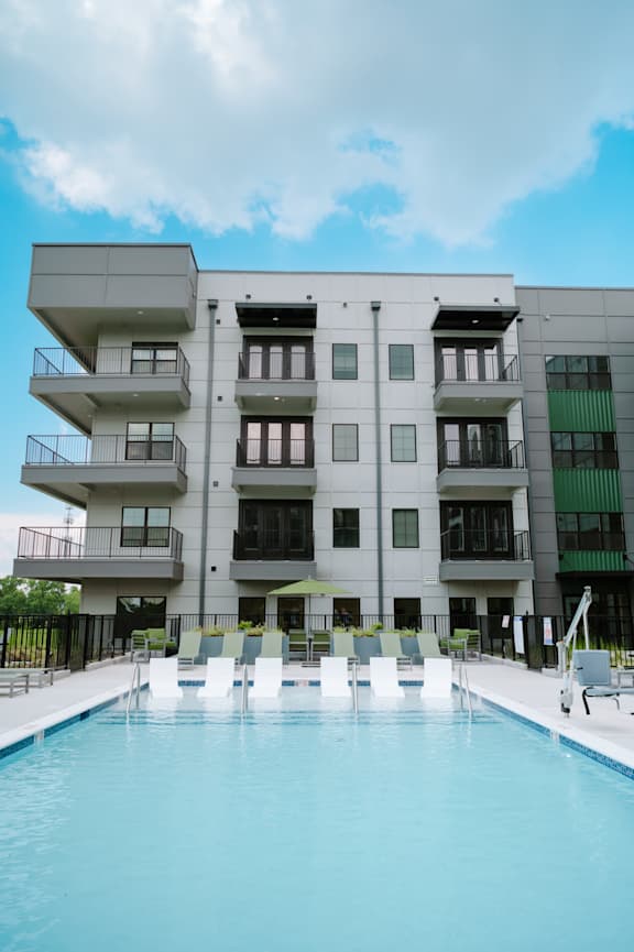 A large swimming pool at Harbor Side at Conwood Flats Apartments, Memphis, TN, 38107