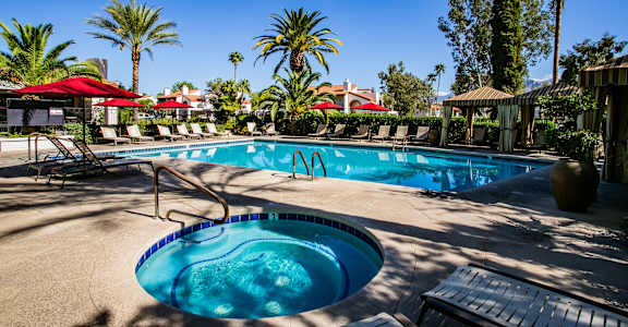 the swimming pool at the resort at longboat key club