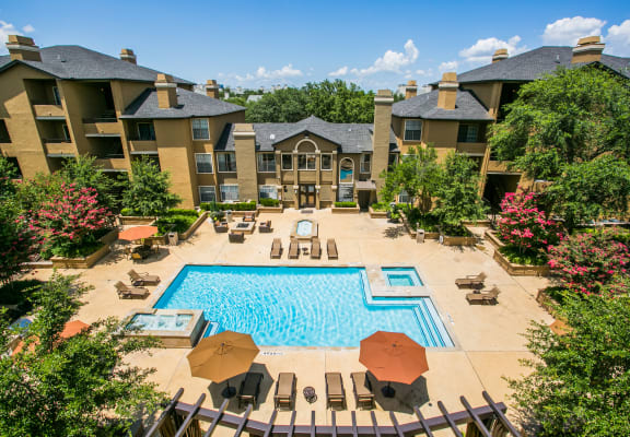 The Courts at Preston Oaks Apartments in Dallas TX