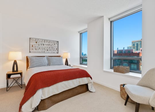 bedroom with double windows at Kingsbury Plaza, Chicago, 60654