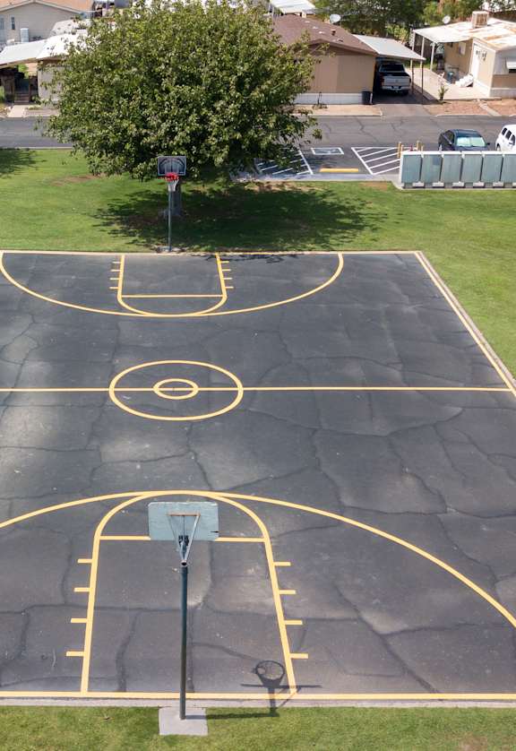 Belaire Manor showing outdoor basketball court