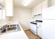 Thumbnail 2 of 13 - Kitchen