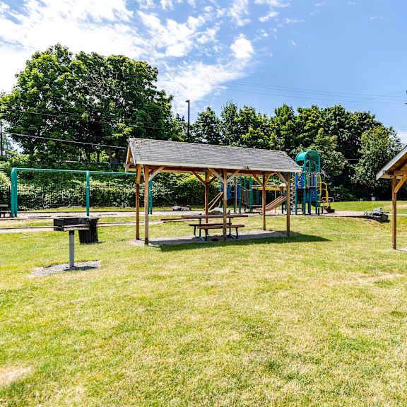 picnic tables and pavilions at Lake Washington Apartments, Seattle