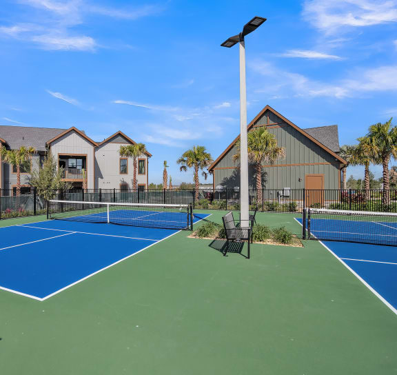 tennis court at the enclave at Canter, Florida