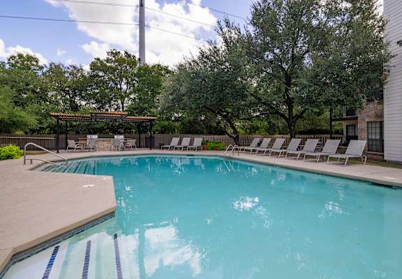 The Broadwater at Salado Creek Pool